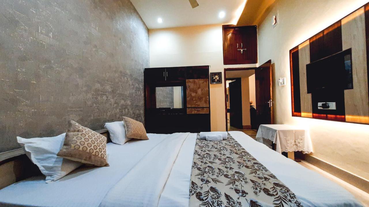 Hotel Rajyashree Palace Varanasi Exterior foto